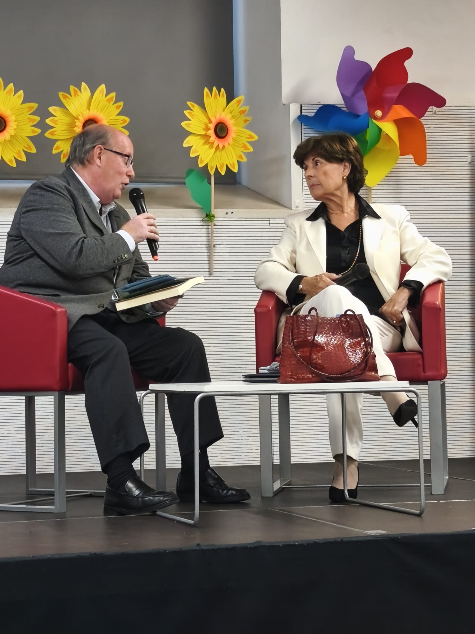 Eloísa Martínez Santos presenta «Vuelve hijo vuelve» en Algete — foto 1