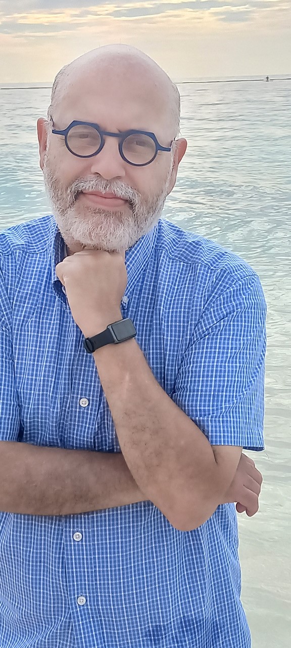VARGAS DE LUNA, JAVIER